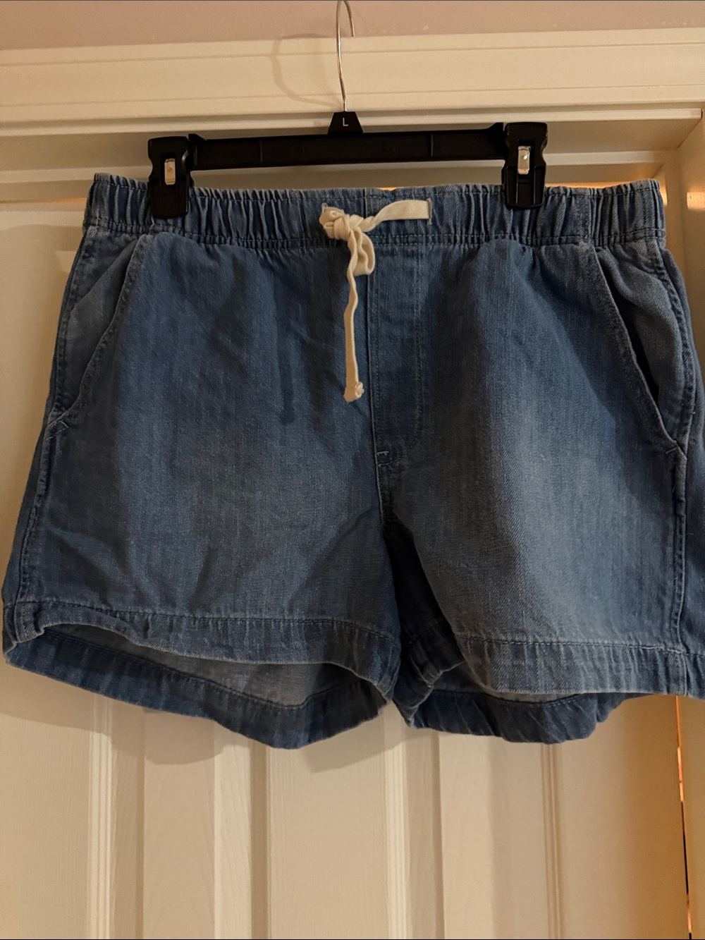 GAP Chambray Drawstring High-Waist Shorts - Light Blue